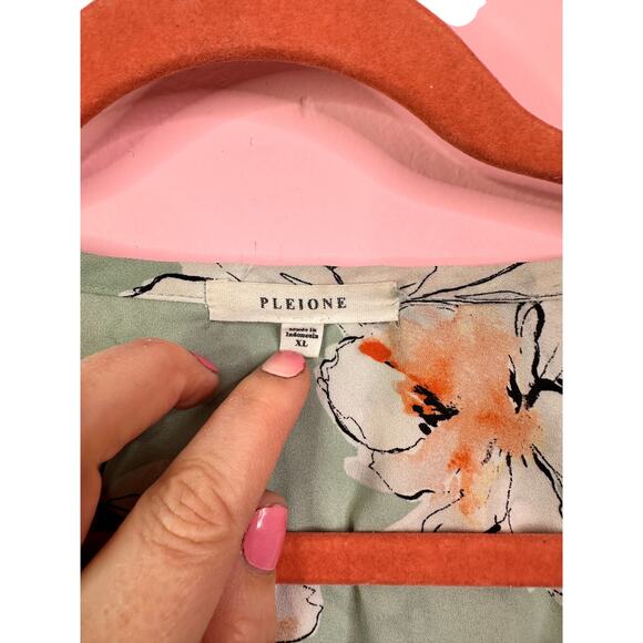 Pleione Womens Shirt Size XLarge Floral Cottage Core Fairy Prairie Smocked Wrist - Picture 5 of 5